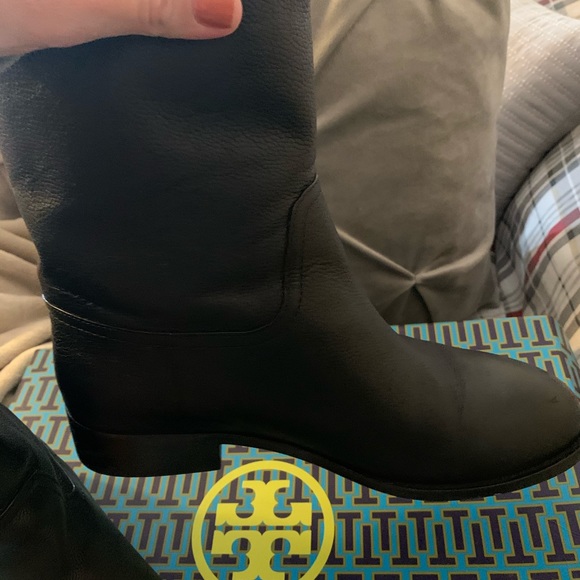 Tory Burch boots - Picture 5 of 7